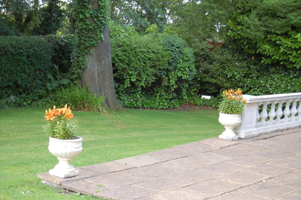 Brook House Hotel Walton-le-Dale Exteriör bild